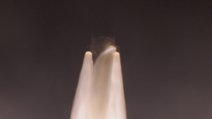 Foguete New Glenn da Blue Origin decolando de Cape Canaveral